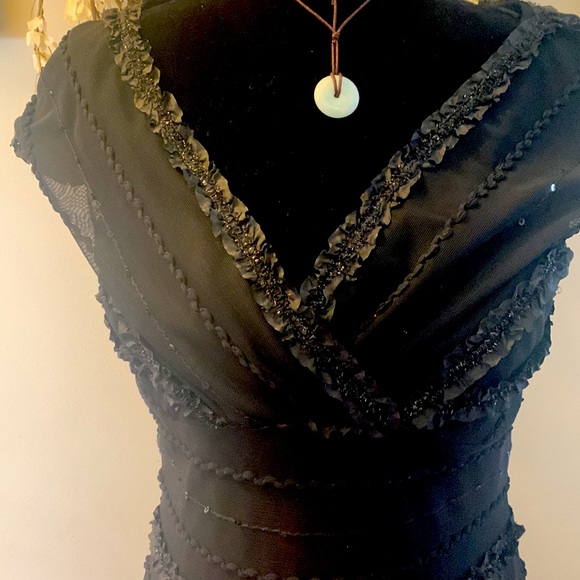 Perfect LBD with some sparkle! - Picture 2 of 6